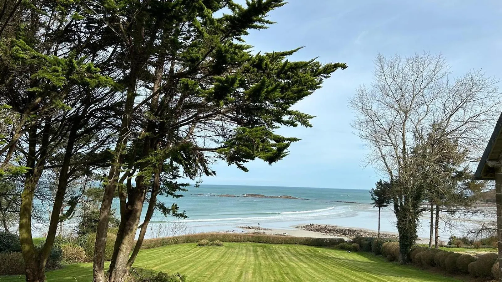 Vakantiehuis Les Tortues, Maison Bord De Mer, Plage A 200 M Plougasnou